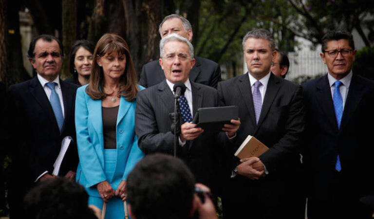 Uribe contra las víctimas