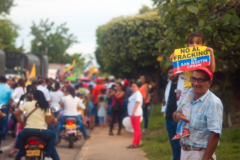 Senadores con San Martín y contra el fracking