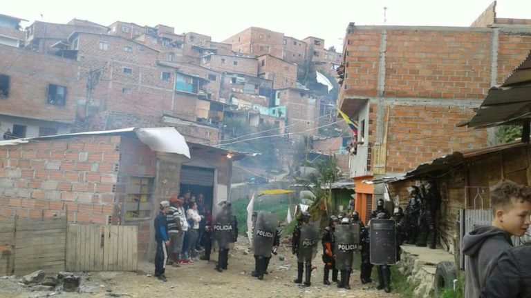 Violencia policial, la respuesta oficial a las crisis barriales en Bello