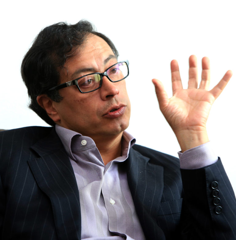 “Si la izquierda se pliega a las FARC, se desconectará de la sociedad”