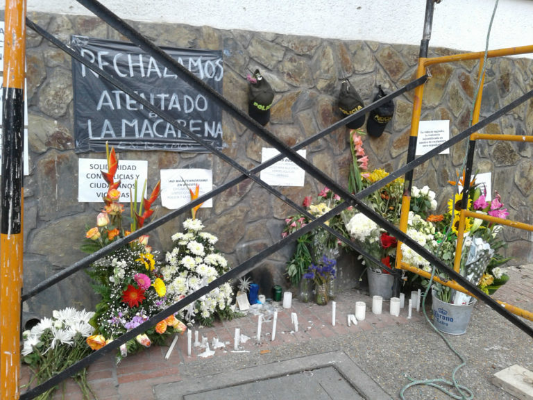 Un centenar de firmas pide al Gobierno y al ELN el cese al fuego