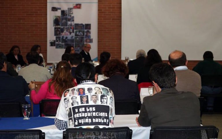 Los medios ignoran el proceso de paz con el ELN