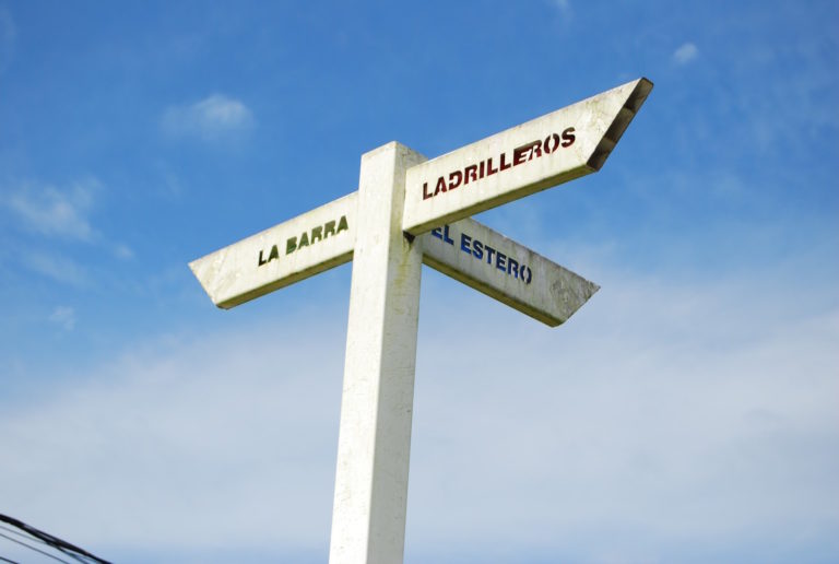 Los paramilitares asedian la zona turística de Buenaventura