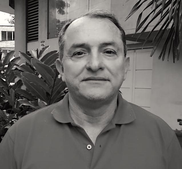 Iñigo Egiluz, cooperación no colonial