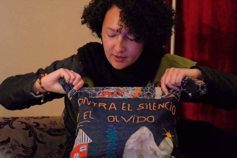 Isabel Zuleta: “En Colombia no quieren que los muertos hablen”