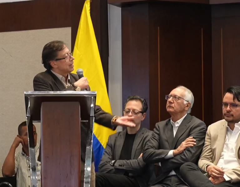 El Pacto Histórico advierte al presentar su gabinete en oposición que “las amenazas de la extrema derecha ya se están materializando”