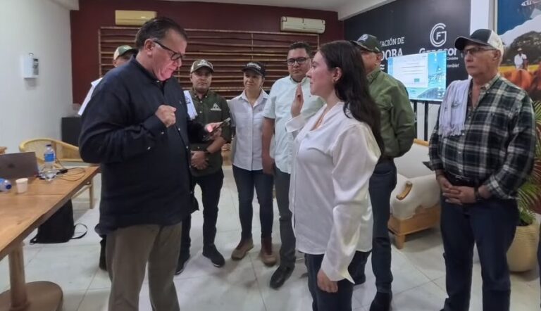 De la Esprilla entrega el mundo rural a quienes ya lo poseen