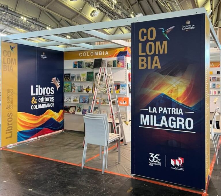 El Gobierno viola la ley y avergüenza a las editoriales en la prestigiosa feria del Libro de Frankfurt